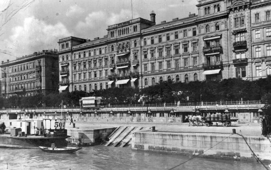Az egykori Hungária szálló, 1919-ben Szovjetház