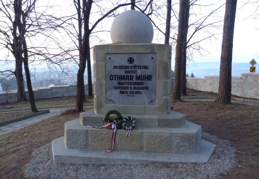 Az elesett Nádasdy-huszárok és Muhr Ottmár emlékműve a limanovai katonai temetőben