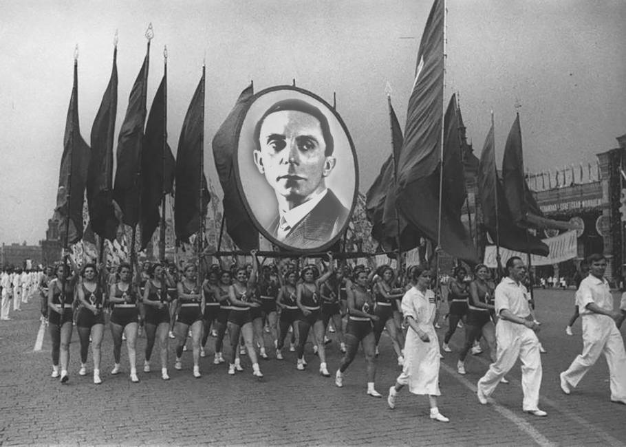 1935-ös május 1-i felvonulás Goebbels portréjával