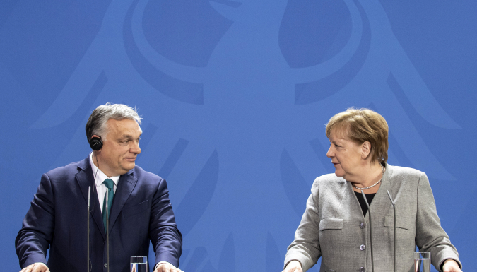Orbán és Merkel