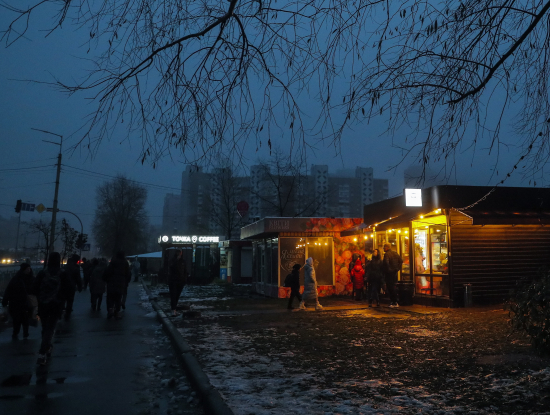 Ukrajna, orosz-ukrán háború, áramellátását áramszünet idején Kijev, sötét