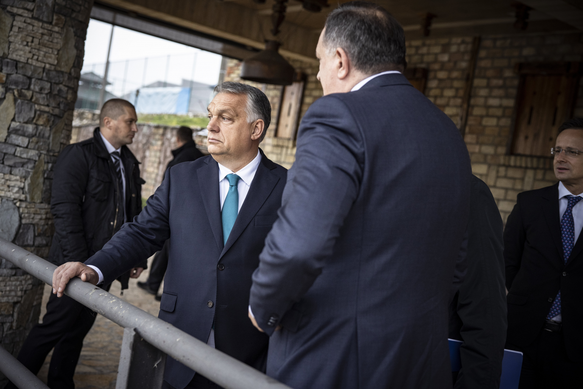 Orbán és Dodik