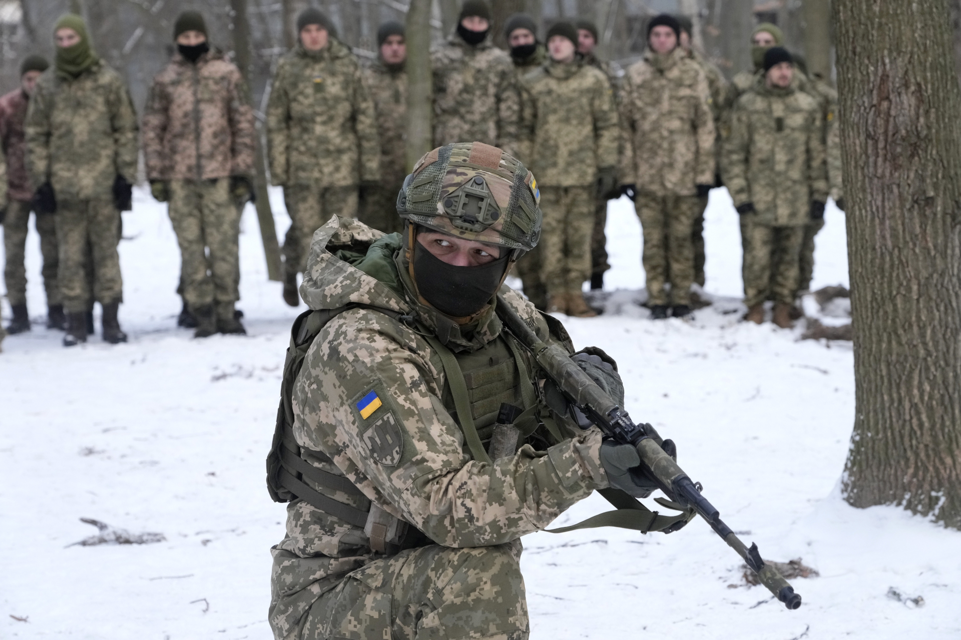 ukrajna, ukrán fegyveresek