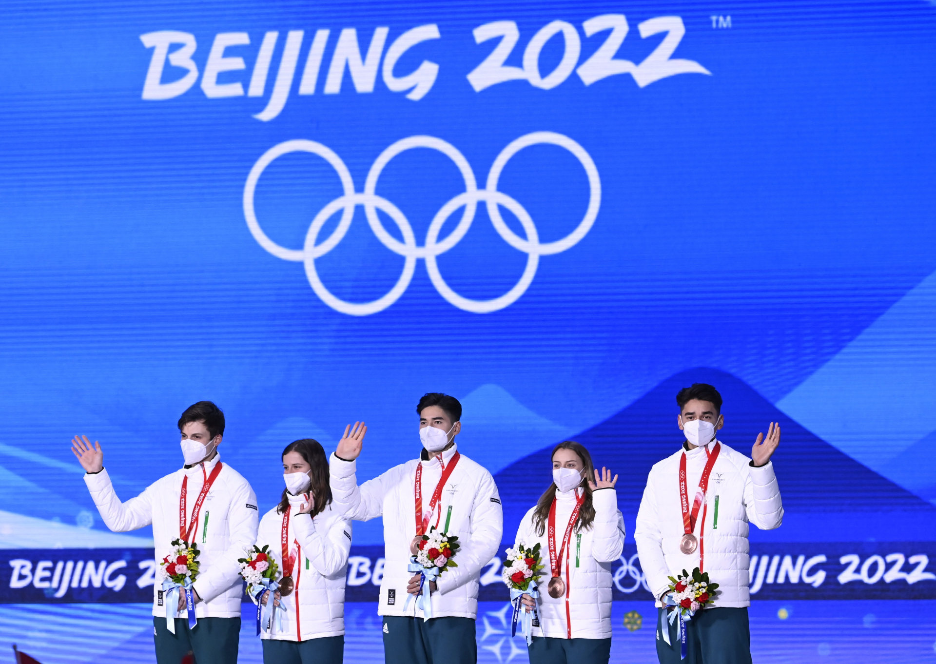 pekingi téli olimpia, bronzérmes rövidpályás gyorskorcsolya vegyes váltó