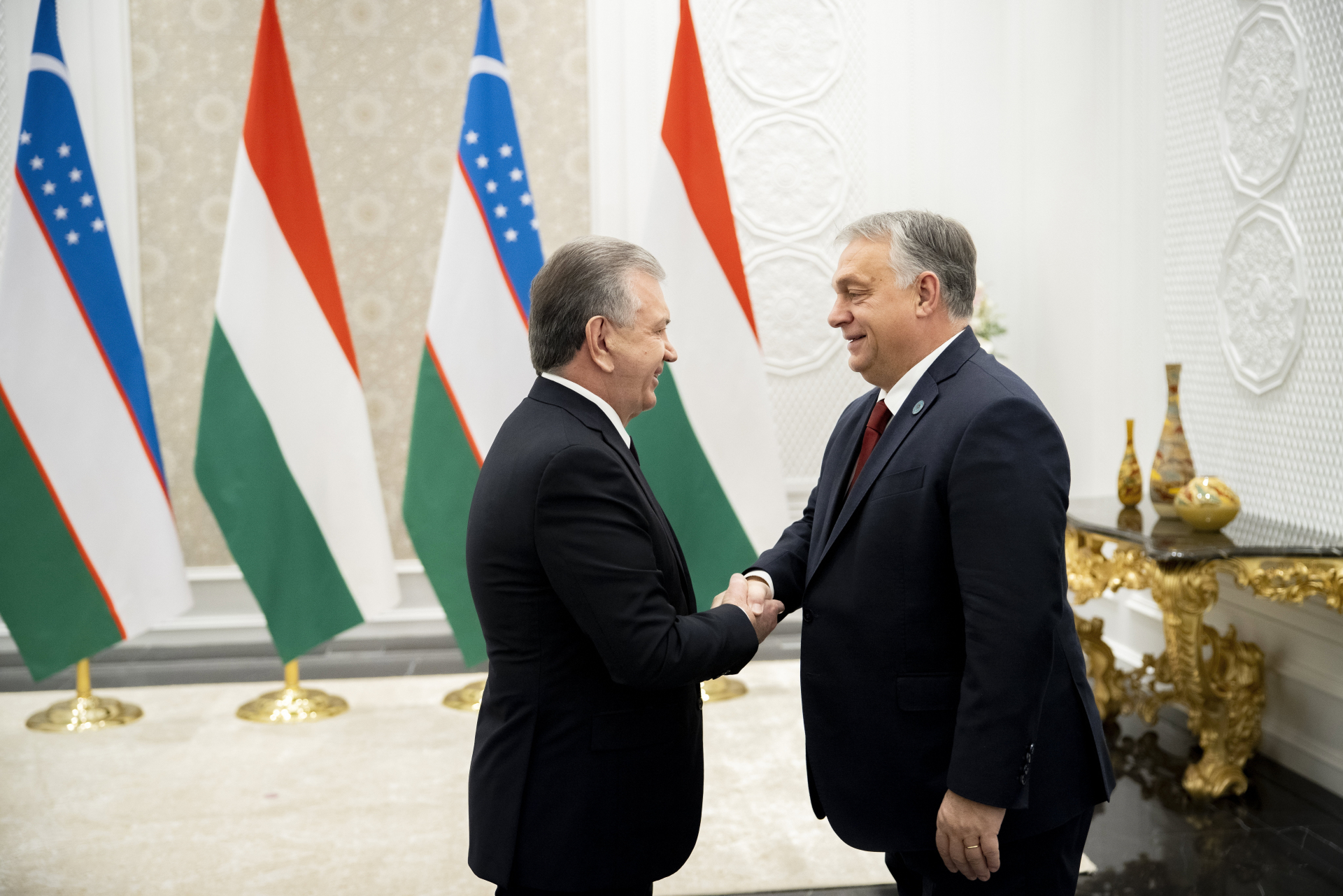 Orbán Viktor, Savkat Mirzijojev, üzbegisztán